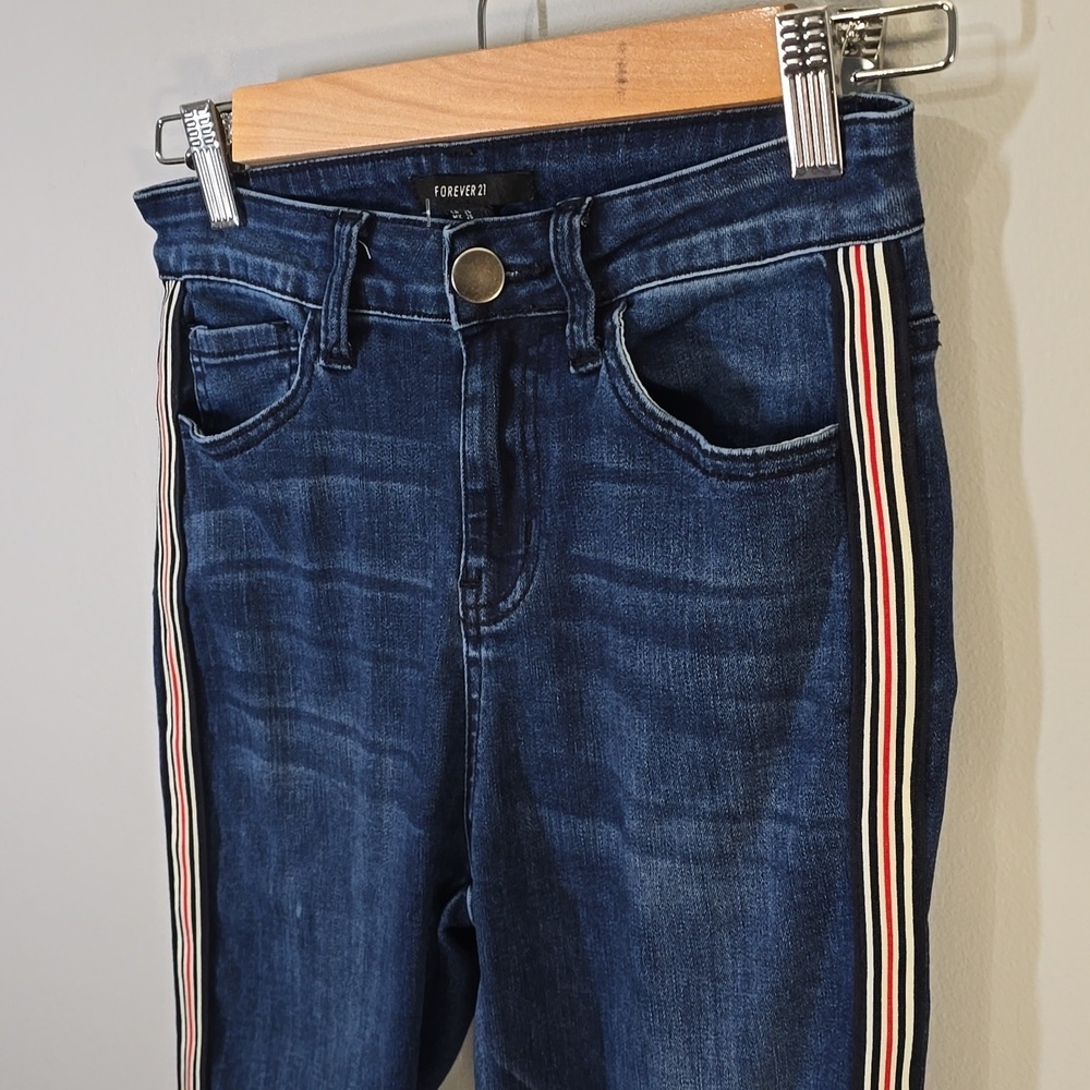 Forever 21 Denim Jeans with Stripe Detail Womens Size 26 Size 2